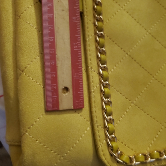 A gorgeous  faux suede satchel type crosdbody bag - Picture 10 of 12